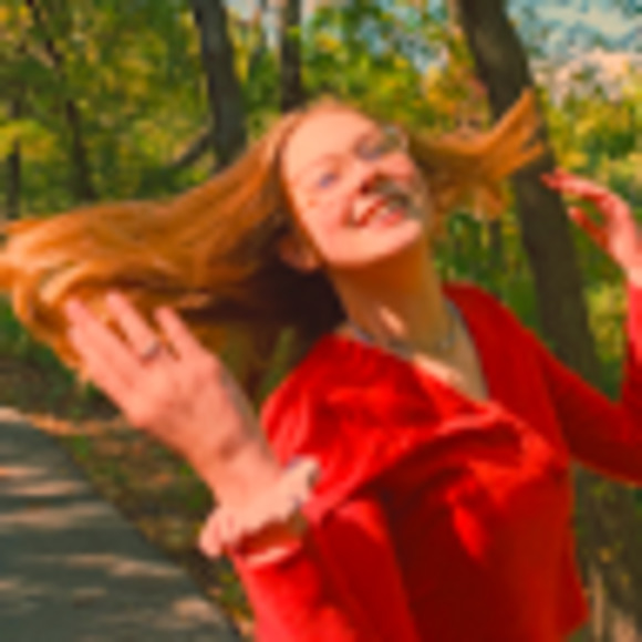 Meet your Posher, Emma - Picture 1 of 1